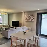2 Bedroom Apartment, Free Parking Апартаменты *