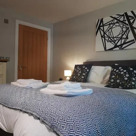 2 Bedroom Apartment, Free Parking Апартаменты Йорк