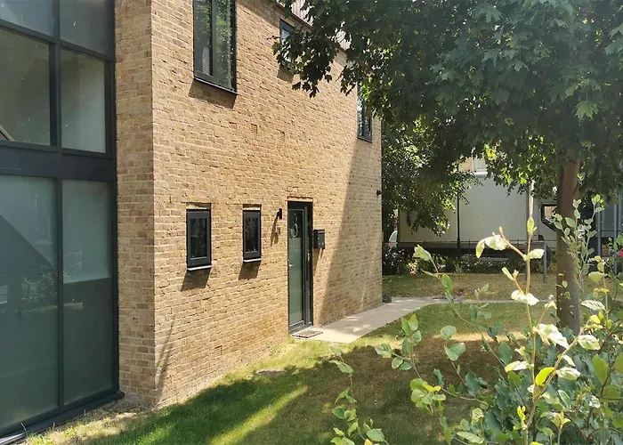 2 Bedroom Apartment, Free Parking * York