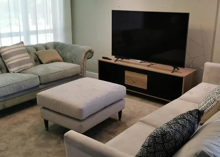 2 Bedroom Apartment, Free Parking York