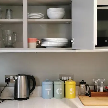 2 Bedroom Apartment, Free Parking דירה יורק